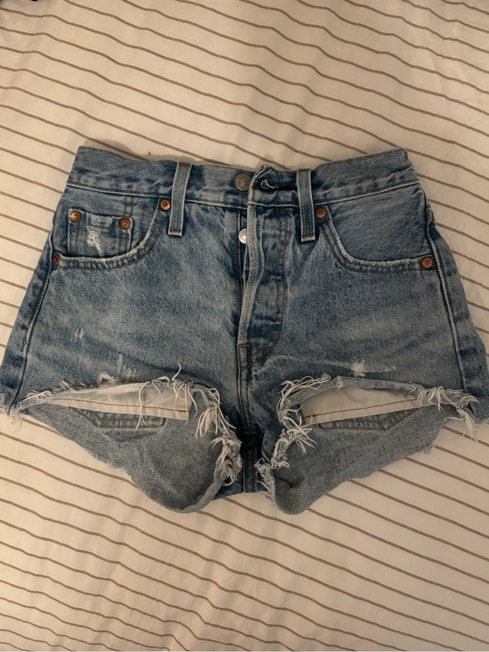 Levis 501 jean shorts